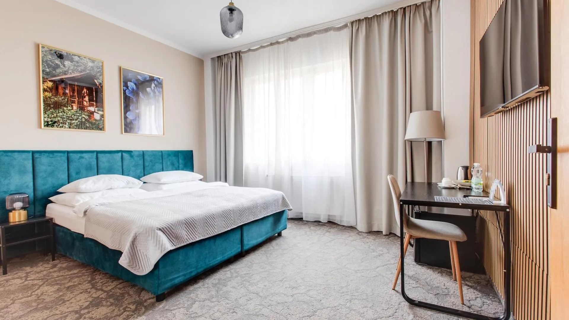 Andante Hotel Prague 3*,